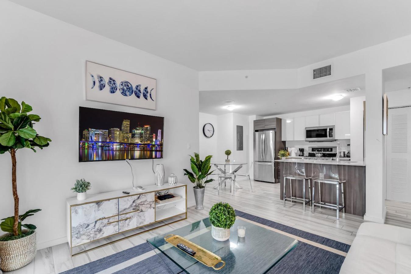 Lovely Unit Mins From Wynwood With Free Parking Miami Exterior photo